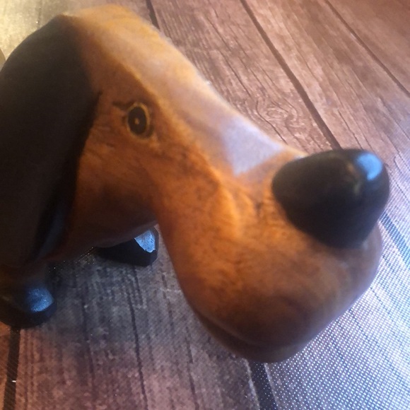 Handcarved Wood Hound Dog Made in Thailand - Picture 5 of 5